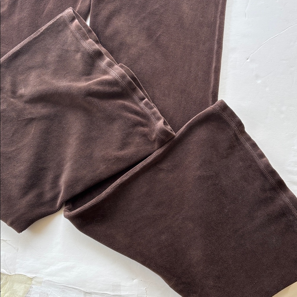 Vintage Juicy Couture Velour Y2k Tracksuit Pant USA Flare Snapback Pockets Brown - Picture 11 of 17